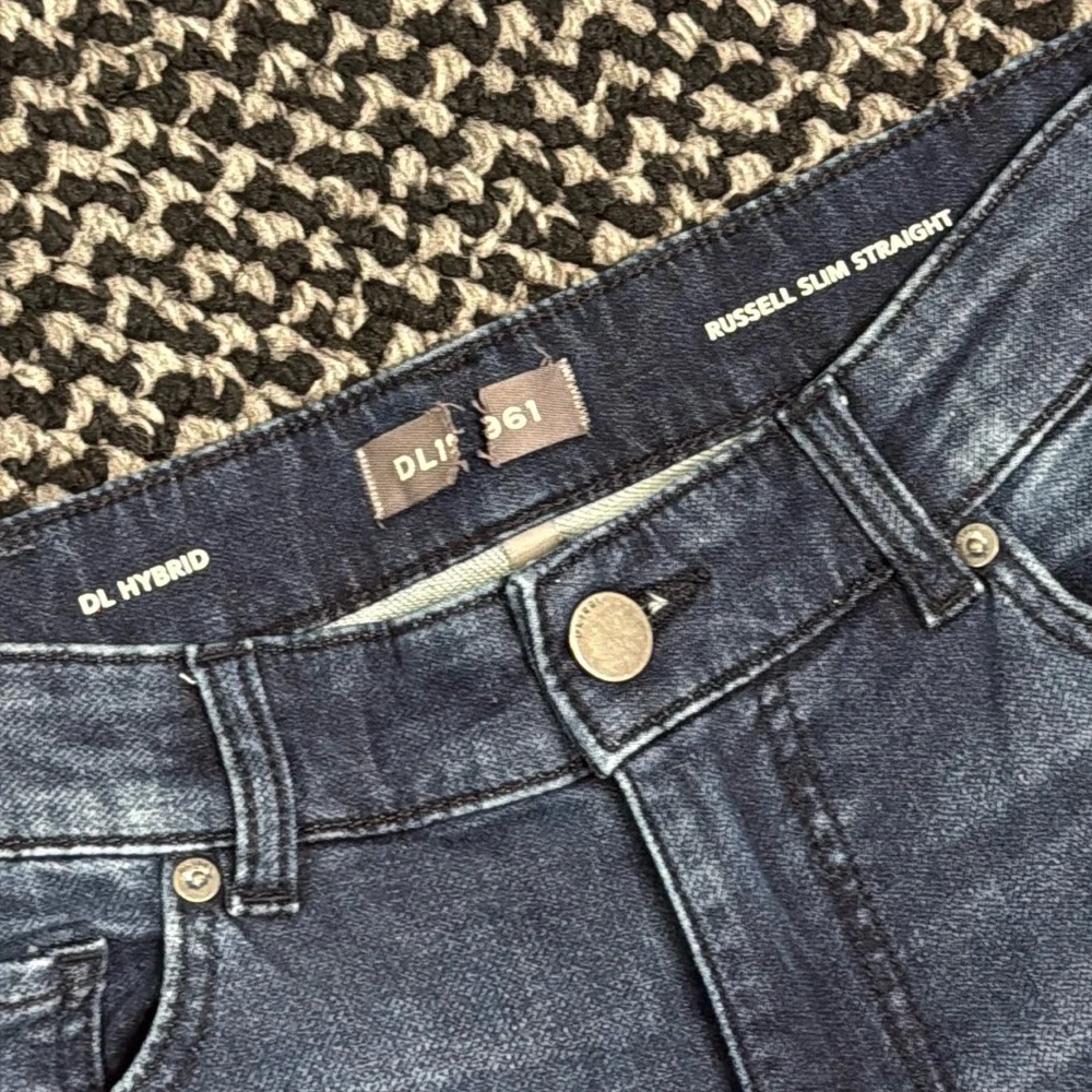 DL1961 slim leg